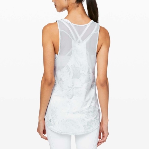 Lululemon Sculpt Tank II Tropical Shadow Starlight Multi - PTP: 18" - Picture 2 of 12